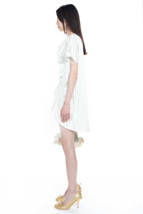 CINCHED WEDDING DRESS in cream CINCHED WEDDING DRESS in cream